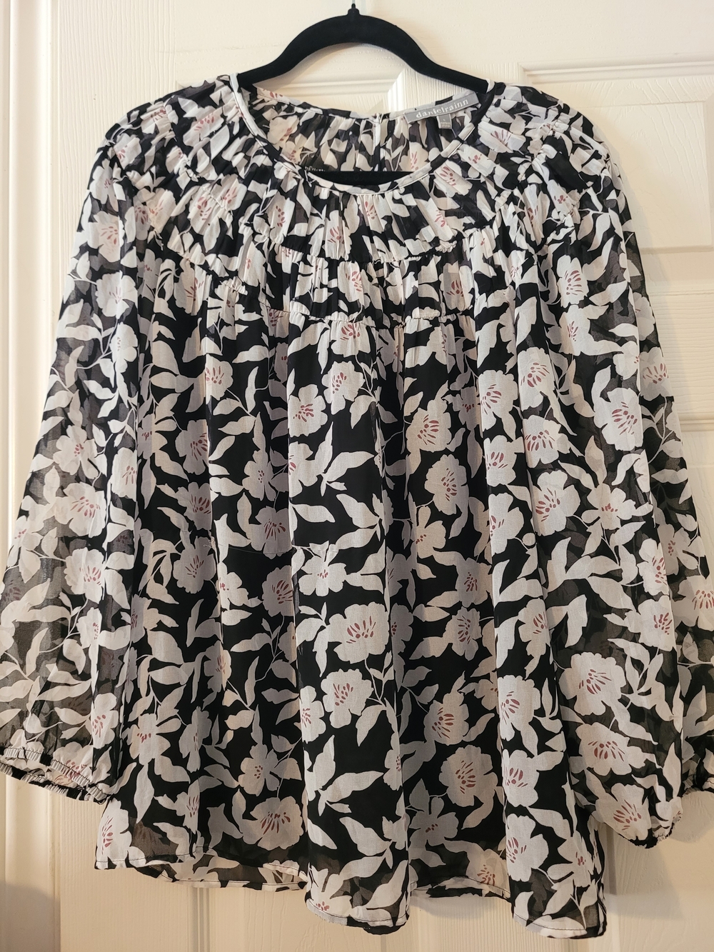 NWT - Daniel Rainn Black Floral Pleated Skirt with White Blooms
